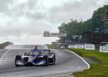 Lundqvist domina em condições variáveis em Road America para garantir a posição de pole na corrida da IndyCar.