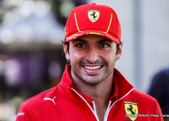 Herbert: Sainz vai para a Mercedes, Bearman se transfere para a Haas, Ricciardo saindo.