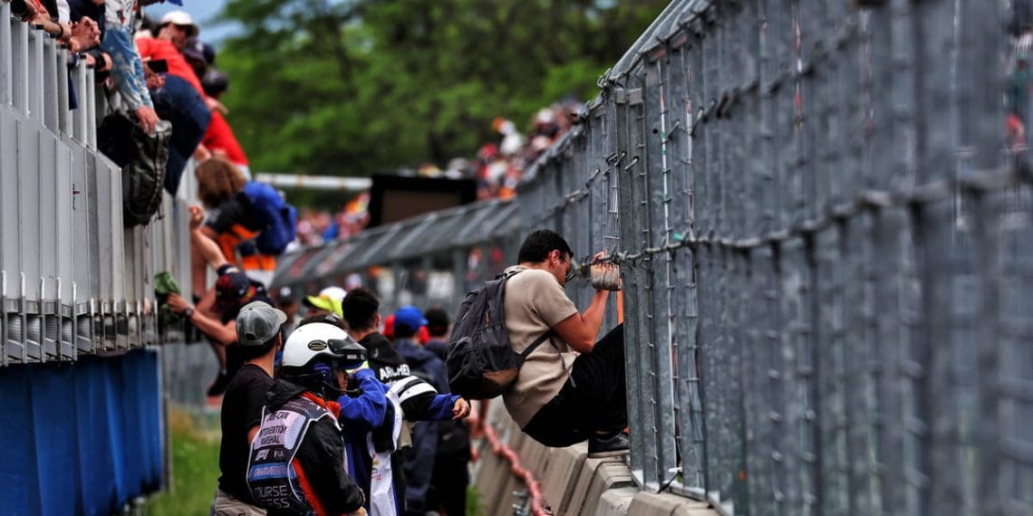 Grande Prêmio do Canadá de F1 criticado pela FIA por intrusão na pista.