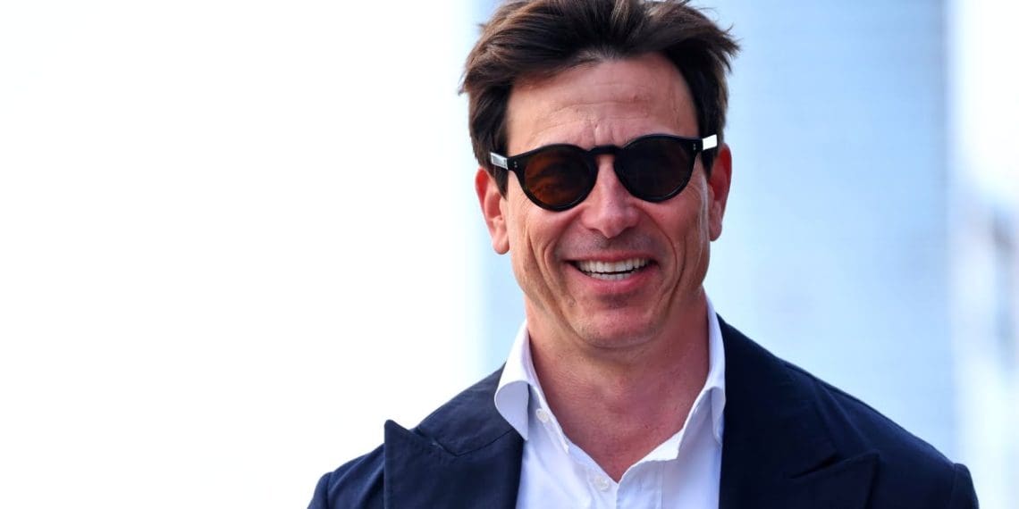 Toto Wolff aconselha Christian Horner a melhorar cálculos após alegações de saída de membro da equipe da Mercedes F1.