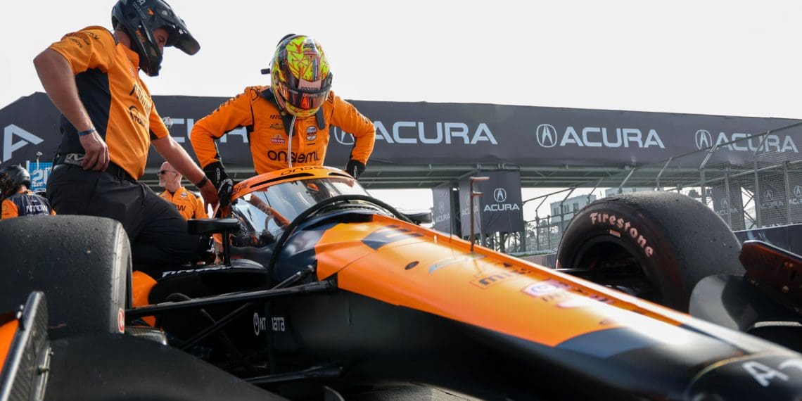 Pourchaire garante mais uma chance de pilotar na IndyCar com a Arrow McLaren.
