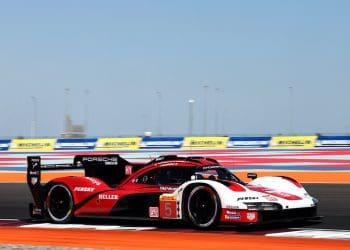 Campbell garante primeiro lugar para a Porsche no Catar, de Vries fica em segundo pela Toyota.