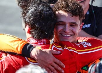 Sainz: Norris precisou de ‘boa sorte’ para alcançar a primeira vitória ‘bem merecida’ na Fórmula 1 em Miami.