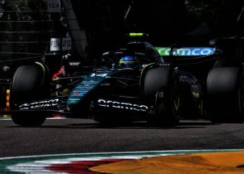 Alonso expressa preocupação com a Aston Martin