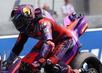 Martin triunfa sobre Marquez e Bagnaia em emocionante conclusão do MotoGP de Le Mans.
