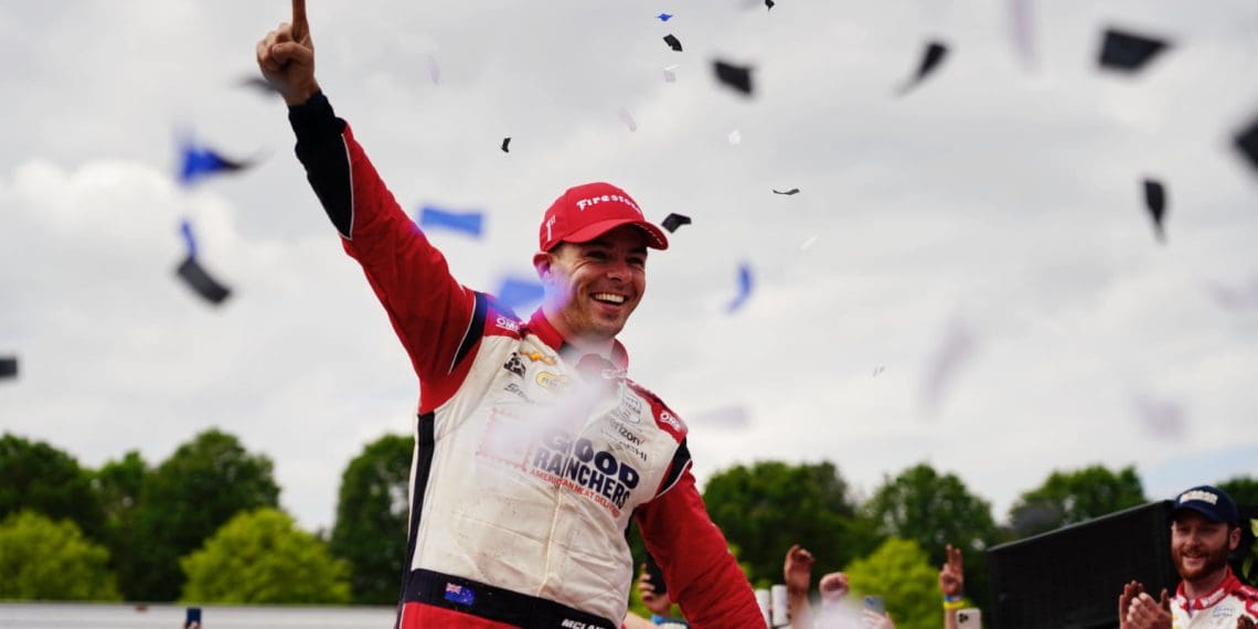 McLaughlin vence corrida da IndyCar em Barber de forma controversa.