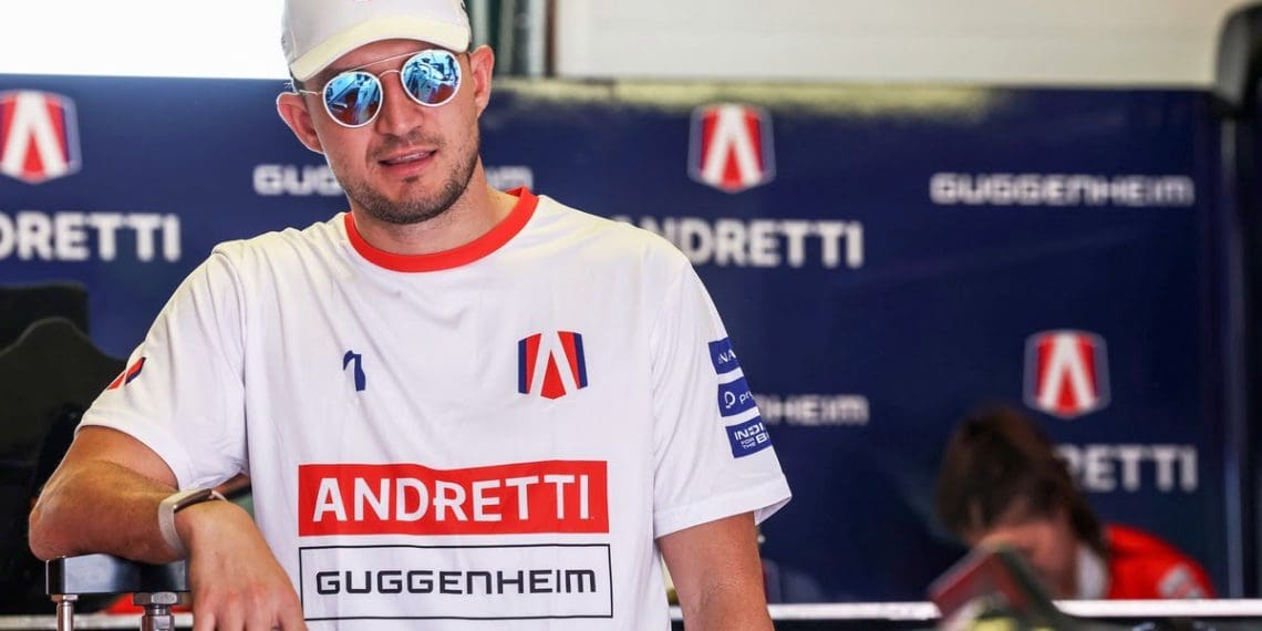 DENNIS: Pacote de Misano ‘permitiu’ que Andretti se saísse bem.