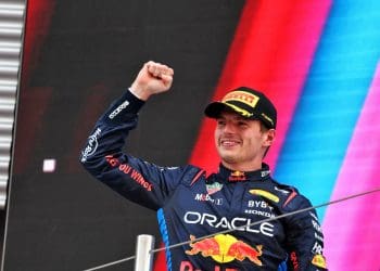 Wolff fornece última atualização da Mercedes na perseguição a Verstappen na F1 para 2025.