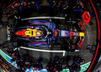 Perez aceita responsabilidade por penalidade no GP da Arábia Saudita enquanto se aproxima de banimento na F1.