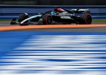 Mark Hughes explica por que a Mercedes lidera a velocidade na Fórmula 1 no Canadá.