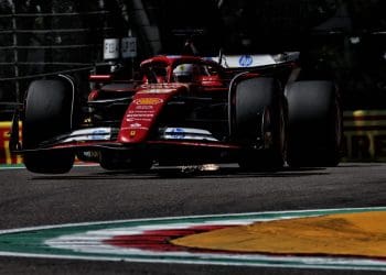 Ferrari com a maior velocidade na sessão de treinos em Imola, Verstappen roda duas vezes.