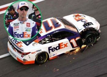 Vídeo: Piloto da NASCAR Denny Hamlin se sente alvo após sofrer três acidentes em Atlanta.