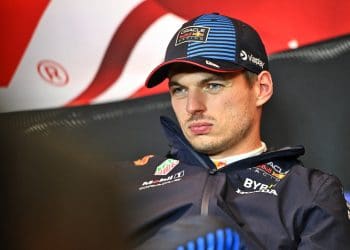 Verstappen acredita que a F1 precisa reduzir o peso em pelo menos 100kg.