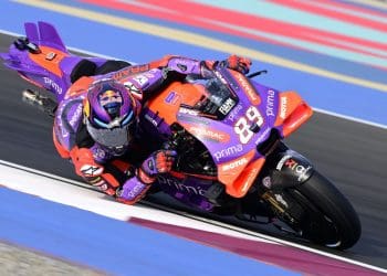 Martin quebra recorde de volta mais rápida no MotoGP do Catar para garantir a primeira posição de qualificação sobre Espargaro.