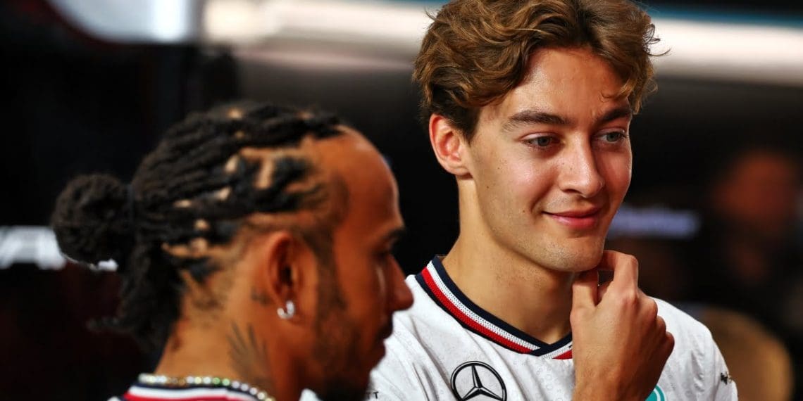 Russell: Mercedes da Fórmula 1 garante chances iguais para Hamilton.