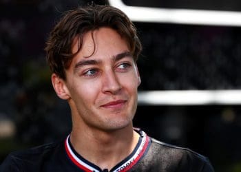 Russell: Mercedes planeja queda em 2024 na F1