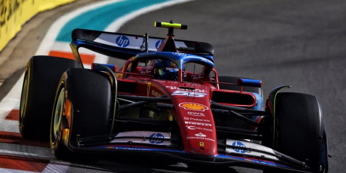 Sainz: Ferrari perto de vencer o Grande Prêmio de F1 de Miami em uma volta.