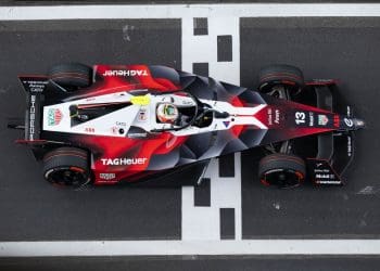 Shanghai E-Prix: Da Costa se recupera da decepção de sábado com vitória dominante.