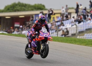 Martin vitorioso no Grande Prêmio de Portugal, Bagnaia e Marquez sofrem quedas.