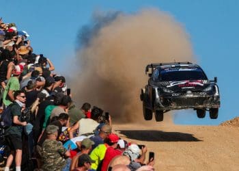 Rovanpera lidera por 1 segundo à frente de Ogier nas três primeiras posições da Toyota.