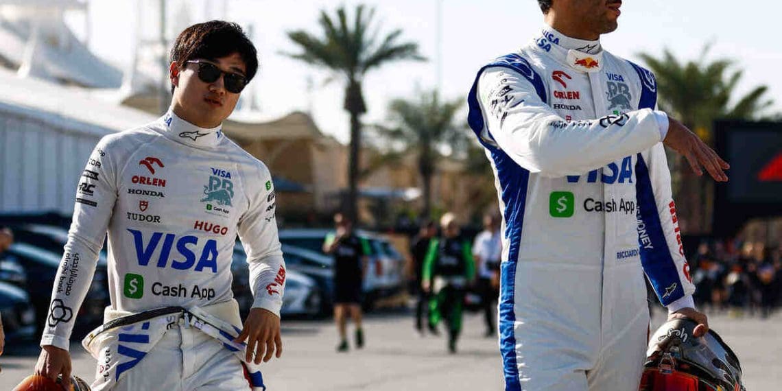 Daniel Ricciardo critica Yuki Tsunoda por ser ‘imaturo’ durante a controvérsia da ordem da equipe no GP do Bahrein.