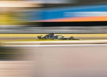 Heróis desconhecidos no meio do pelotão devem ser salvos?