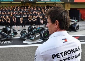 What choices does Mercedes have for finding a replacement for Hamilton?