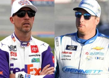 Denny Hamlin critica equipe de Austin Hill por encurralá-lo durante controvérsia nos boxes em Kansas.