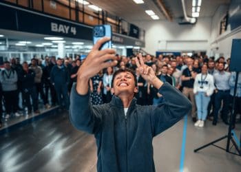 Albon promete lealdade à Williams F1 a longo prazo.