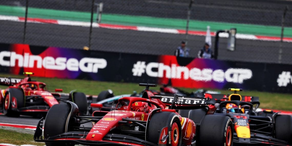 Perez: Duelo com Leclerc F1 impediu oportunidade de alcançar Norris na China.