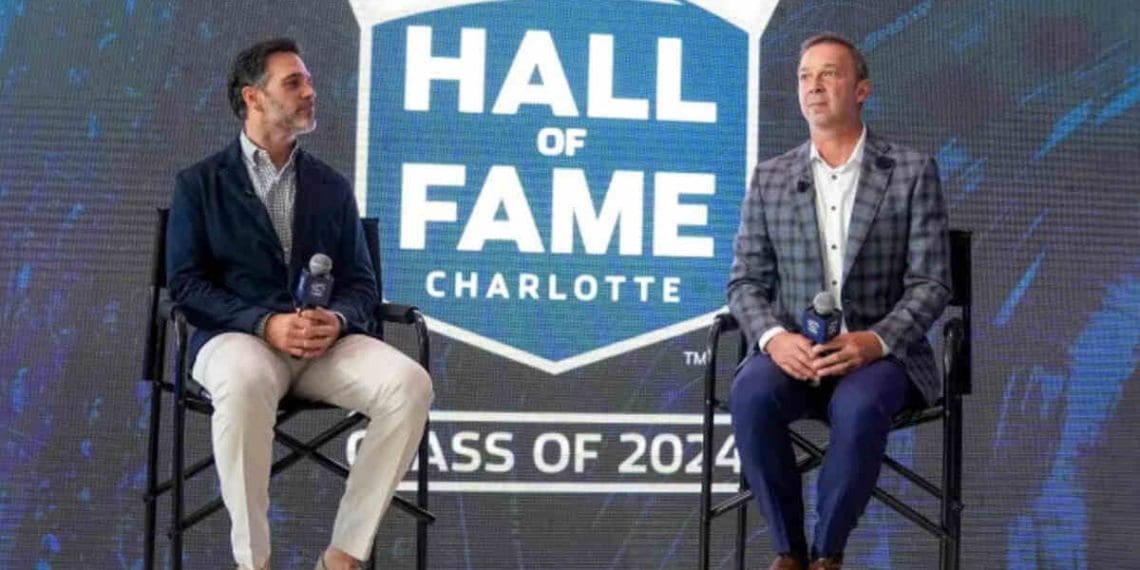 Chad Knaus sugere polêmica solução para problemas do carro Nex-Gen em pistas curtas.