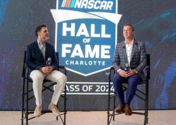 Chad Knaus sugere polêmica solução para problemas do carro Nex-Gen em pistas curtas.