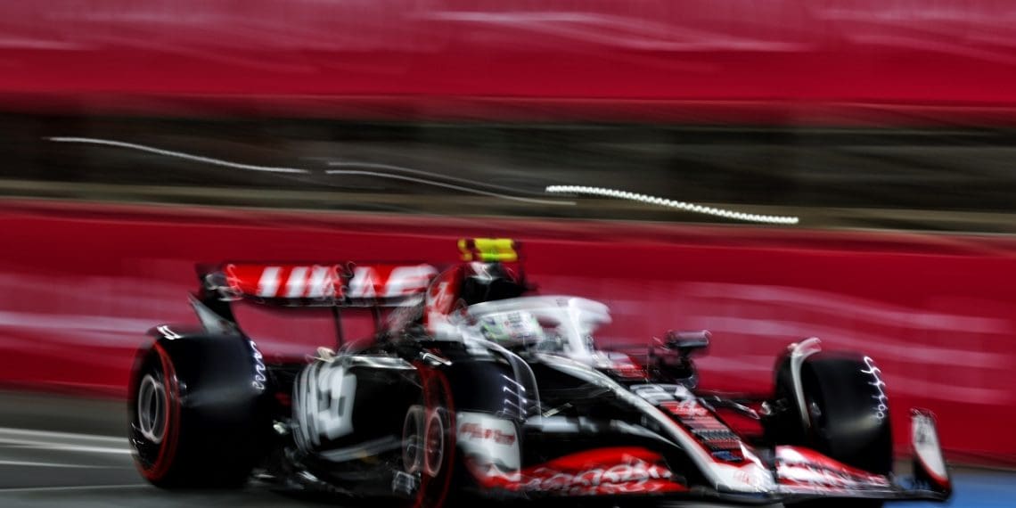 Hulkenberg não sabia da estratégia de Magnussen no Grande Prêmio da Arábia Saudita.