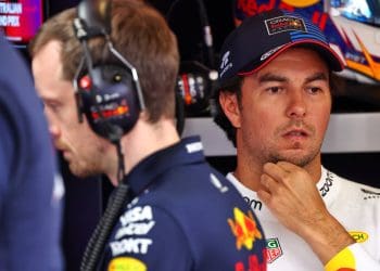 Perez preocupado com as inconsistências na arbitragem da F1.