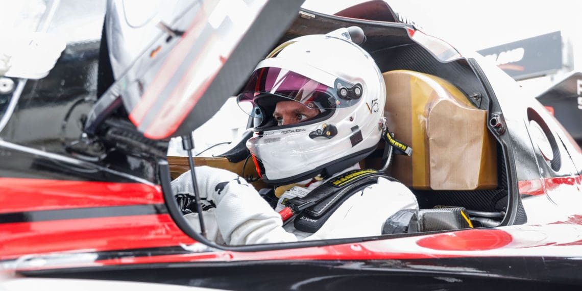 Vettel termina extensos testes no Porsche 963 no circuito de Aragón.