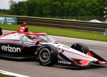 A nova proteção da IndyCar tem problemas para manter os pilotos frescos.