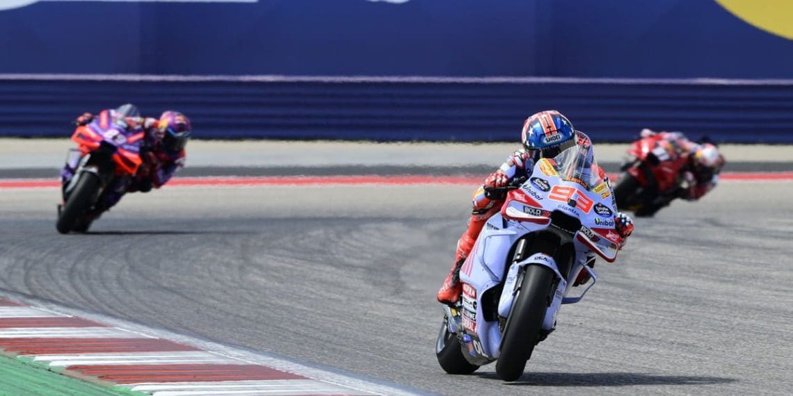 Marquez se aposenta em COTA devido a problema inesperado de freios.