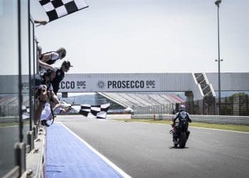 Razgatlioglu garante vitória na Superpole de Misano com uma corrida restante.