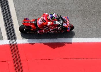 Prós e contras dos possíveis pilotos da Ducati MotoGP para 2025.