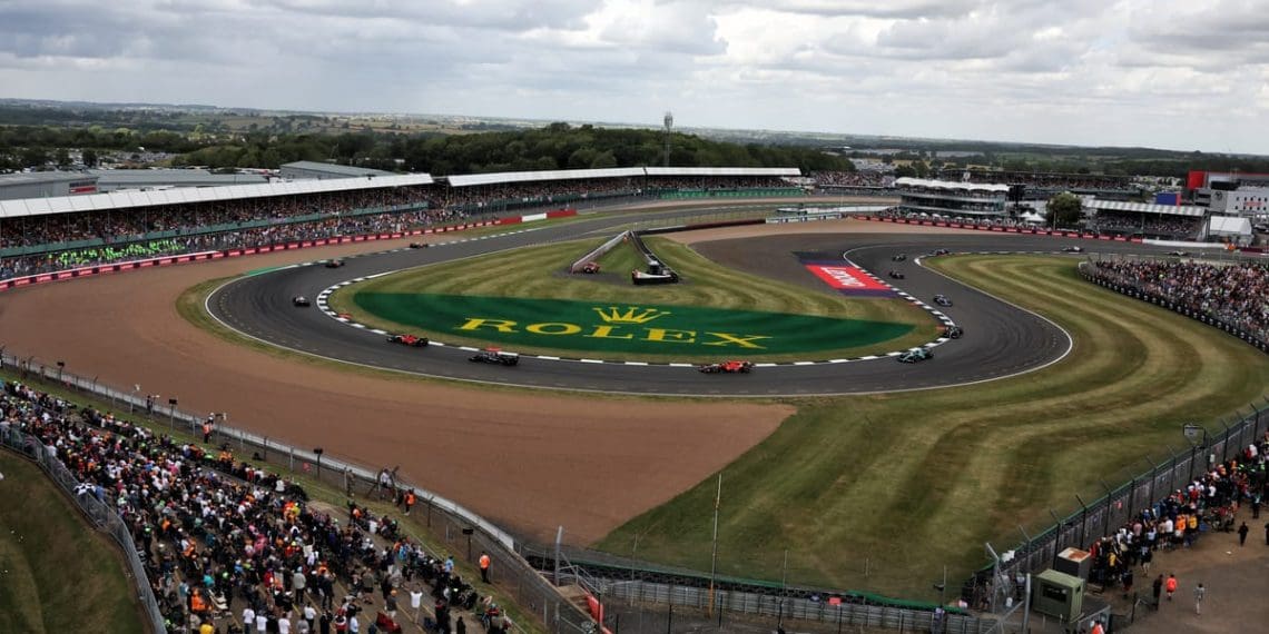 Silverstone poderia potencialmente assumir como anfitrião da Fórmula E em vez de Londres.