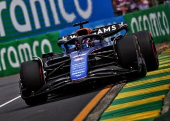 Williams admite que a reconstrução do chassi irá afetar sua estratégia de atualização na Fórmula 1.