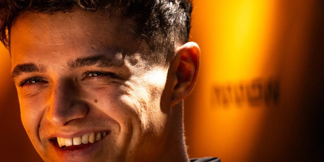 Norris lidera treino competitivo com acidente de Albon.