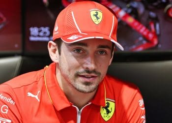 Leclerc otimista: Ferrari resolve problema de freio na F1 do Bahrein