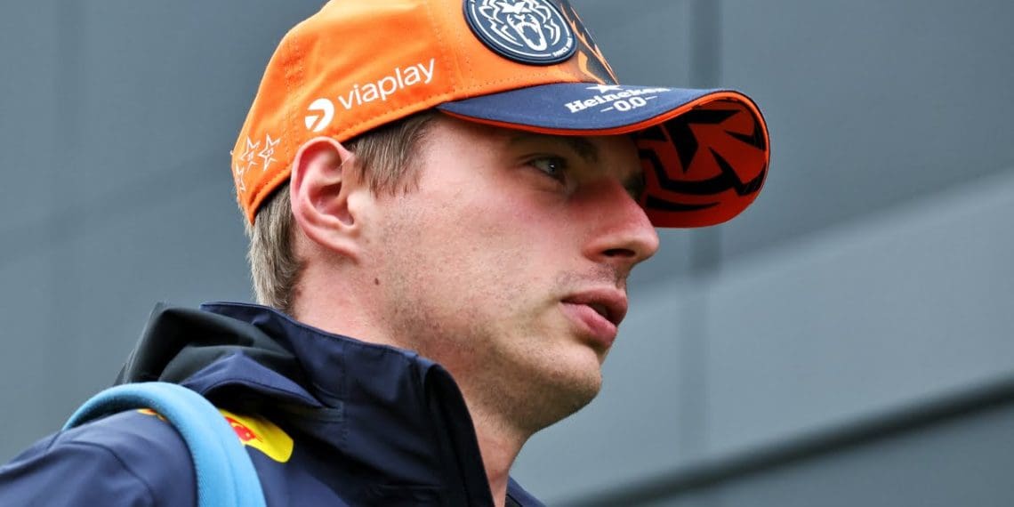 Verstappen responde a críticas de Silverstone, responsabiliza Red Bull por queda nas vendas de ingressos da F1.