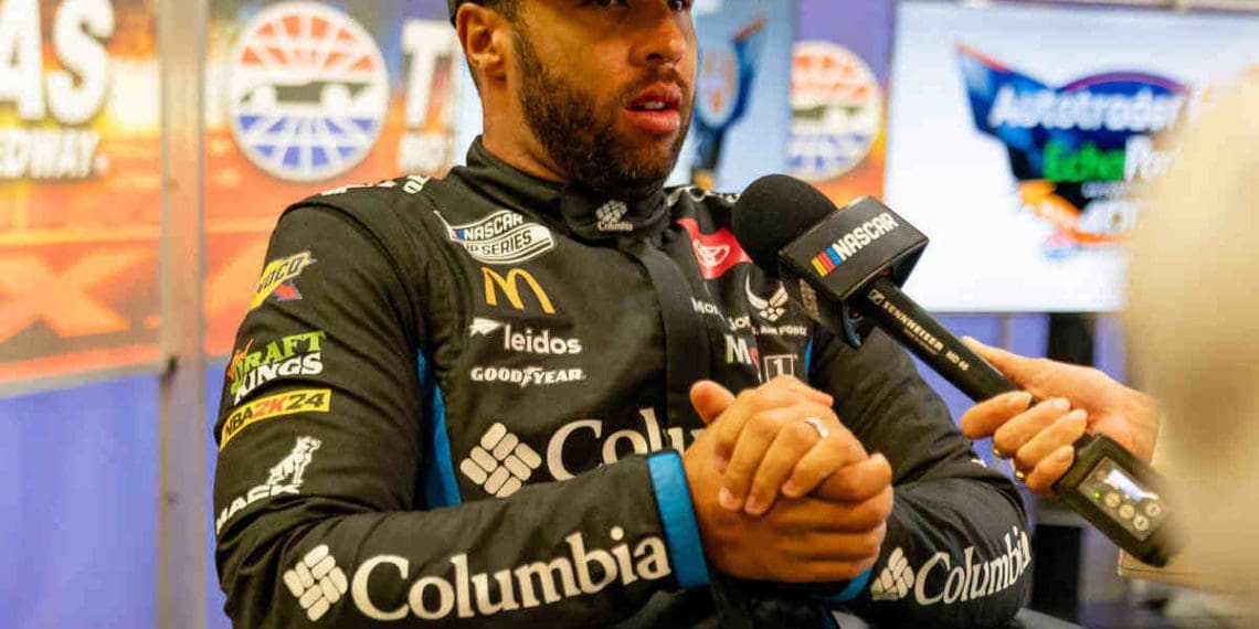 Bubba Wallace envolvido em acidente de outro piloto em Talladega.