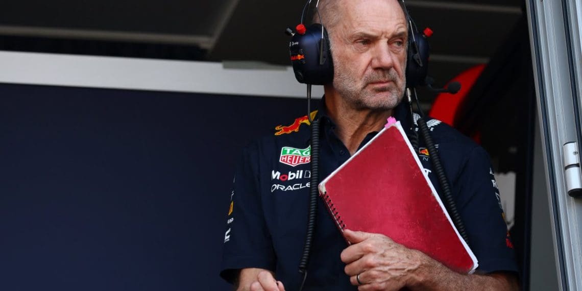 Ferrari e Mercedes disputam possível mudança de Newey para F1.