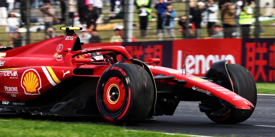 Aston Martin desafia decisão sobre classificação de Sainz na Fórmula 1 na China.