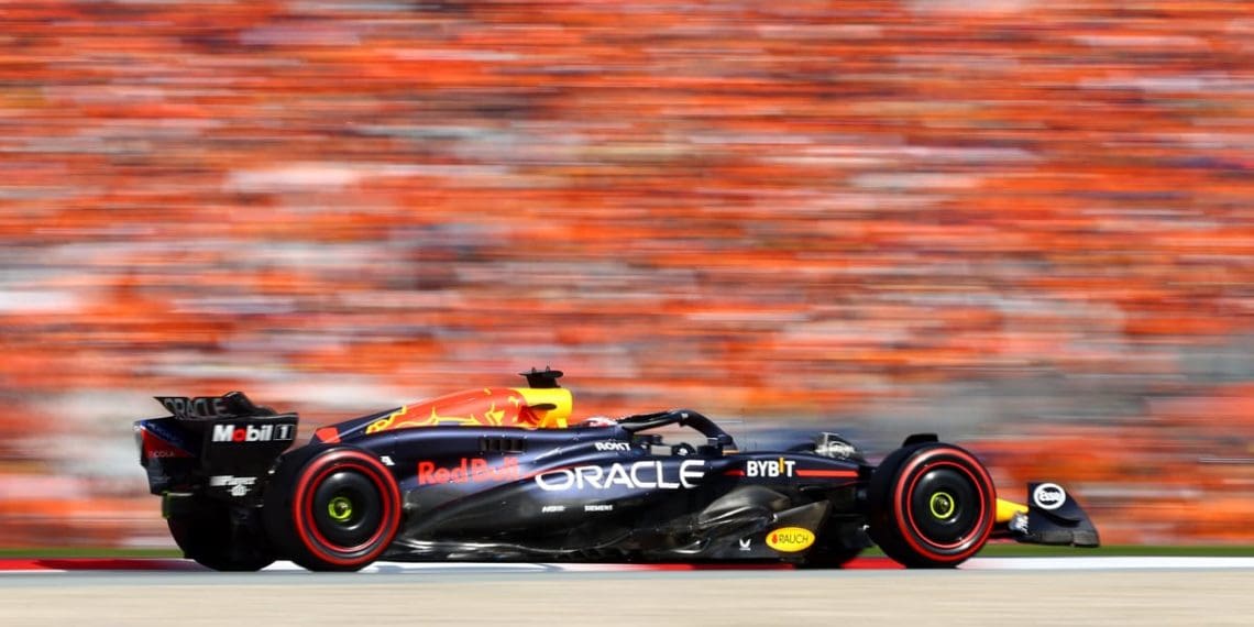 Mark Hughes explica o progresso de Verstappen enquanto os concorrentes permaneceram estagnados.