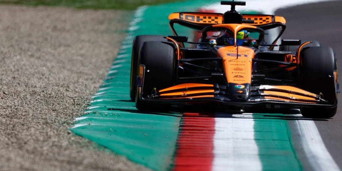 McLaren lidera na FP3 apesar do acidente de Perez lançar dúvidas sobre a classificação geral.