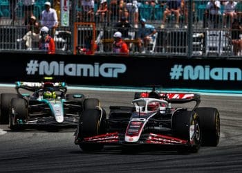 Magnussen enfrenta desafios significativos com a Haas além do aviso de proibição na F1.